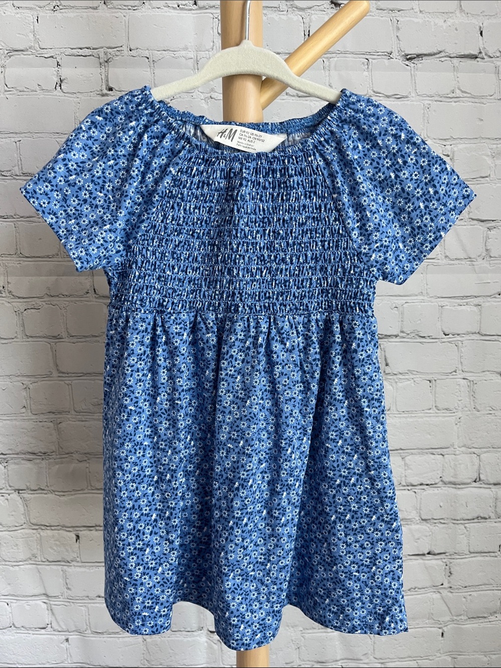 ⭐️⭐️PICK 5 / $20 NEW H&M Girls Floral Smocked Dress